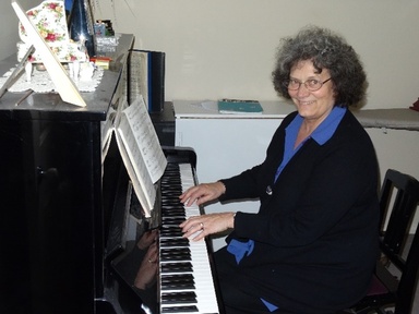 Felicity playing the piano